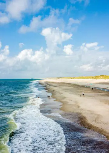 Sondervig-strand-shutterstock_1607487511-1600px-1.jpg