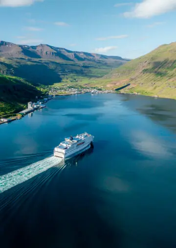 thumbnail_Norrona-DJI_0258.jpg
