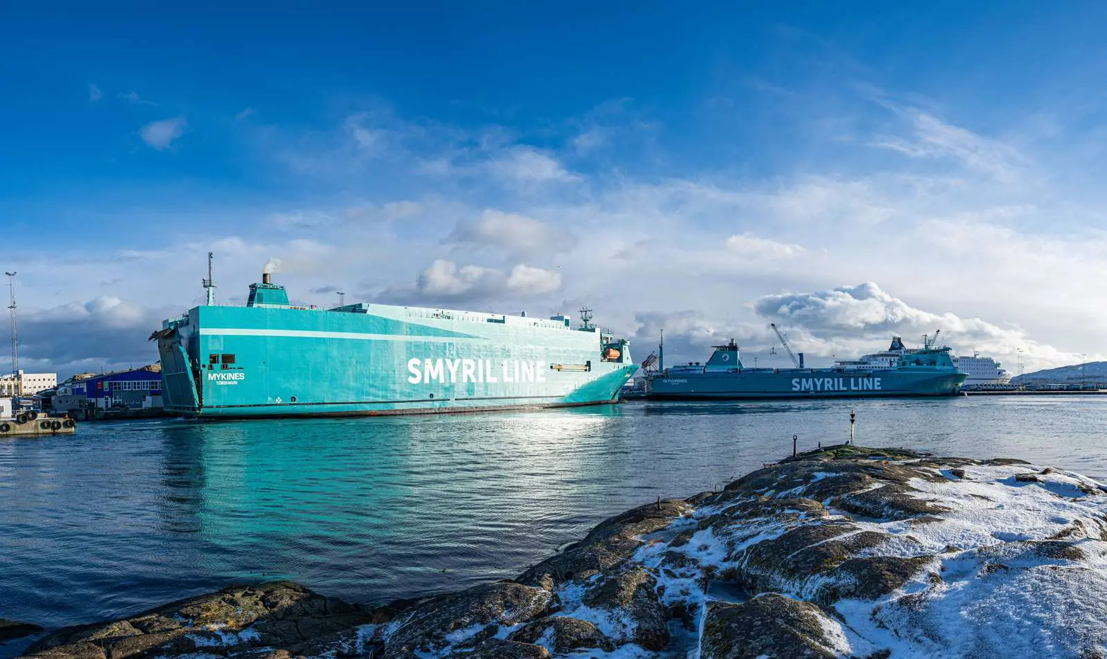 Smyril Line søkir eftir manning